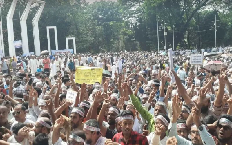 ‘আমরণ অনশন’ থেকে নতুন কর্মসূচি ঘোষণা শিক্ষকদের