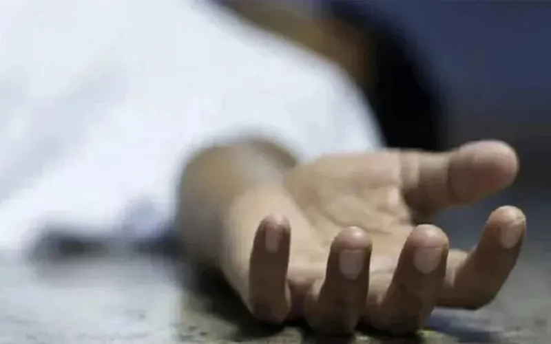 বাড্ডায় বাসা থেকে নারী-পুরুষের অর্ধগলিত মরদেহ উদ্ধার